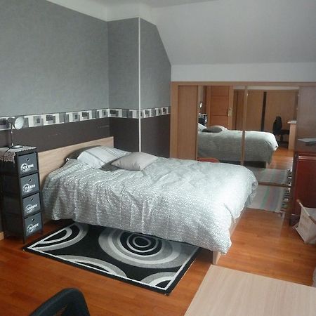 Chambre Coquette Hotell Aulnay-sous-Bois Rom bilde