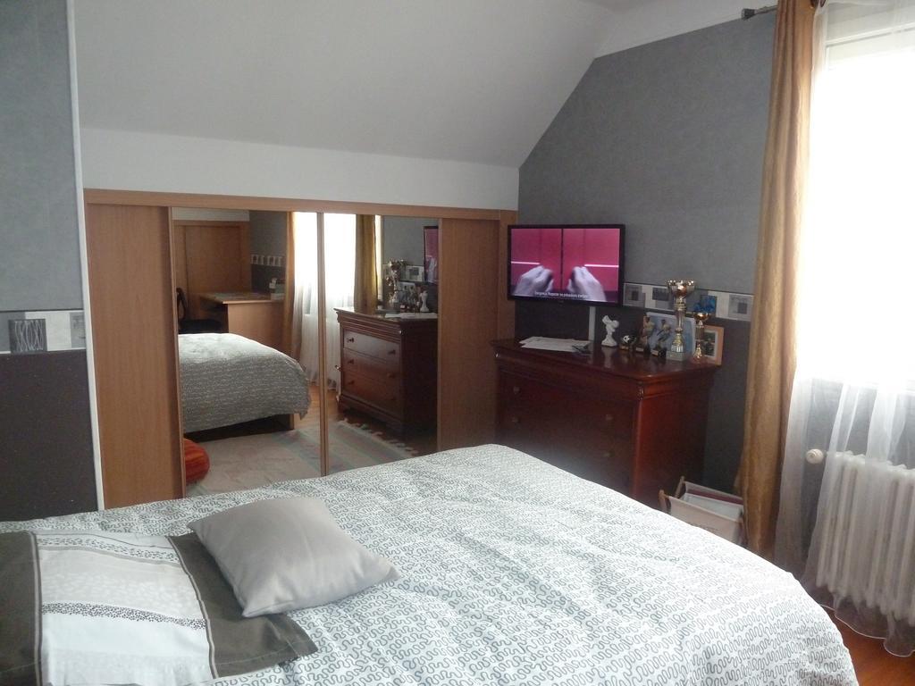 Chambre Coquette Hotell Aulnay-sous-Bois Rom bilde