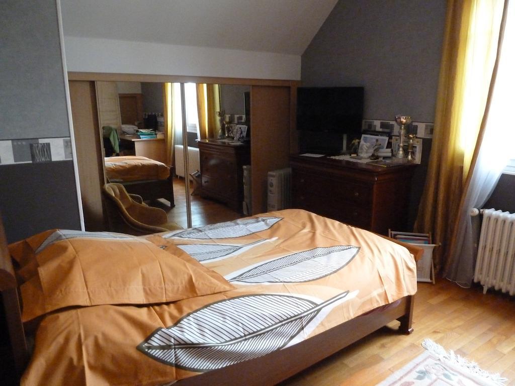 Chambre Coquette Hotell Aulnay-sous-Bois Rom bilde